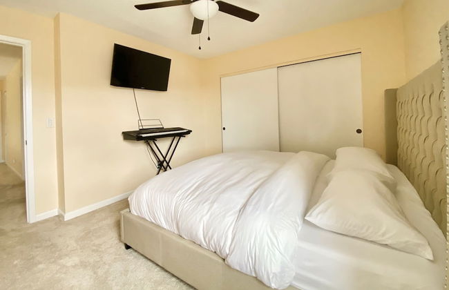 DT Reno - Classy Vacation Home w Backyard Patio - Foto 24