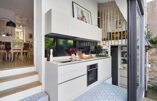 Le Jardin Secret - 2 chambres & Parking Offert - Foto 7