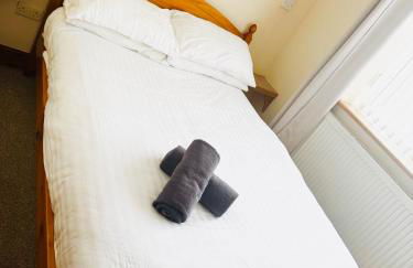 Gethin Lodge cosy Holiday cottage Near BPW with secure double garage with cctv sleeps up to 6 guests - Photo 12