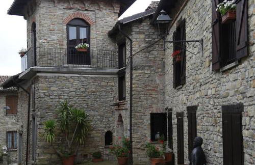 Il borgo come in un castello - Foto 1