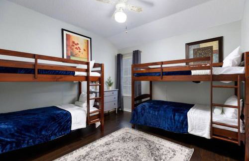 RARE FIND! Private Pool Hot Tub Spa Game Room Pool Heat Available Spring Special! - Foto 14