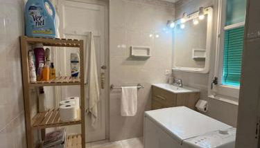 Apartamento con encanto a 2 minutos de la playa - Photo 2