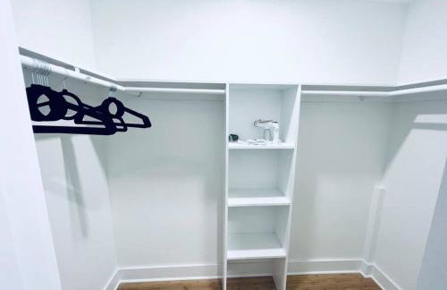 Contemporary Upscale 3BDR Home at Popular H Street Corridor Parking Included Free Cancellation - Foto 11