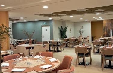 Les Belles Lettres - centre ville face à la Gare - 20 mn de Paris St Lazare - Foto 14