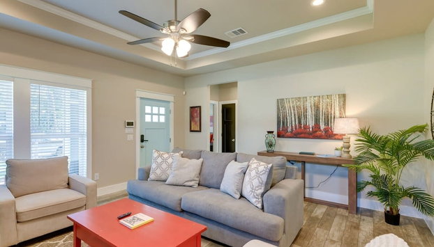 Centrally Located Stunning 3BR 2BA Near Downtown - Foto 4, Habitación