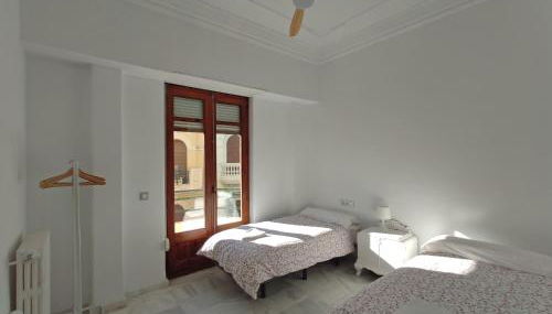 Entre la Estación y el Ayuntamiento - Foto 4