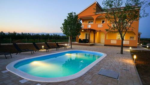 Holiday Home in Prkos With Private Pool - Foto 2