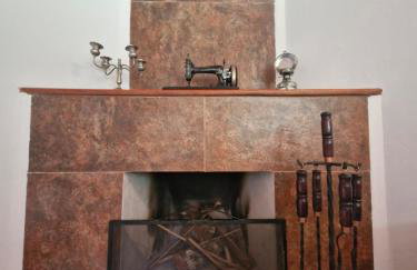 Chalé da Cachoeira - Cachoeira particular dentro da hospedagem - Foto 23