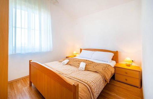 2 Bedroom Amazing Apartment In Nevidane - Foto 16