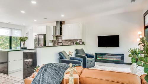 Luxury Modern Home on Golf Course with Game Room! - Foto 4