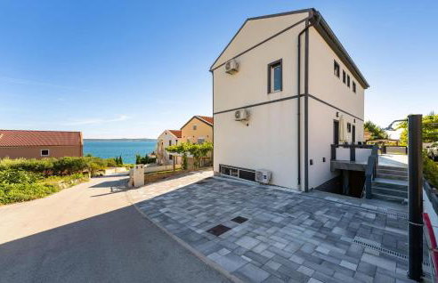 Stunning Apartment In Rtina With Wifi - Foto 1