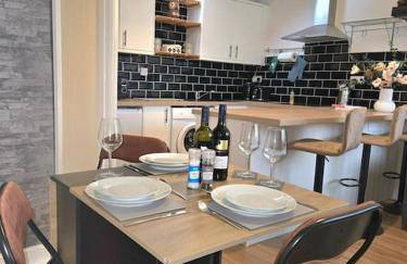 The Mews, Whetstone - Photo 10
