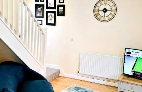 Beautiful Townhouse with Netflix - Foto 19