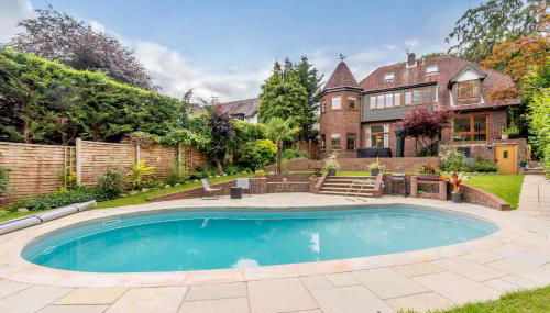 Forest Getaway - Countryside Retreat near Windsor - Foto 1, Garden, Garden view