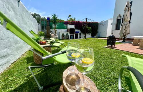 GATU Villa Lurberri, piscina privada, Parking, jardines -Mayores de 25 años y familias " - Foto 66