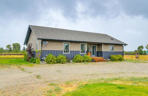 Pinedale Getaway Near Hiking, Skiing and Lakes! - Photo 23