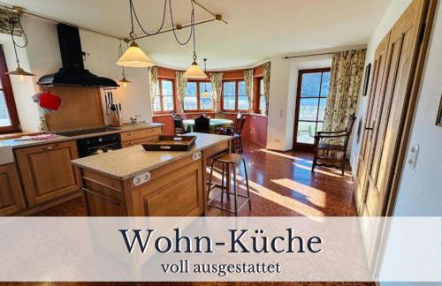 VILLA SEEBERG - by "Schloss Gessenberg" luxurious vacation home with lake and mountain views, suitable for families and friends - Photo 2