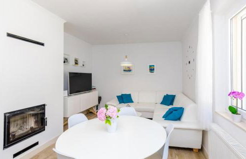 Beautiful Home In Gromaca With Wifi - Photo 38