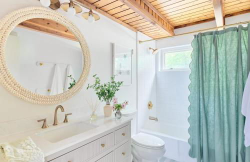 Unique LKN Waterfront Home with Dock - Foto 48