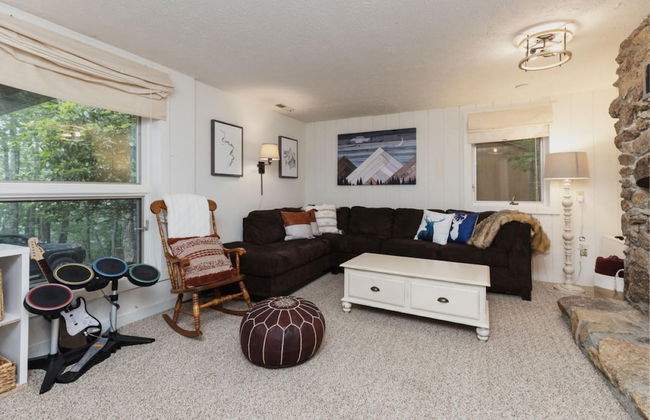 Wintergreen Retreat Jacuzzi Sauna dog Friendly - Foto 9