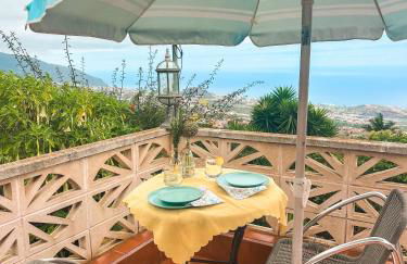 Apartment with Huge Deck Nestled in Marvelous Gardens - Nidos - Foto 23