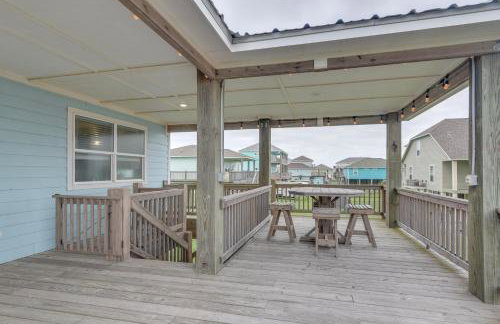 Luxe Crystal Beach Retreat with Views! Walk to Shore - Foto 22