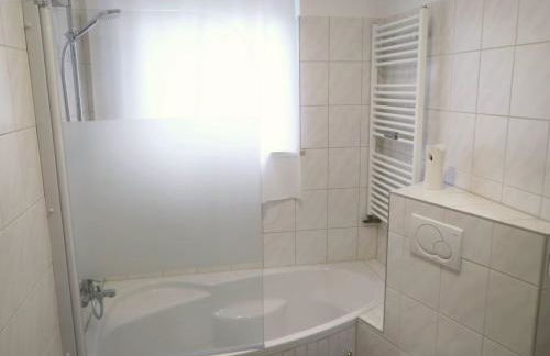 Villa Waldallee - Ferienwohnung (holidayhome) 84qm - Foto 22