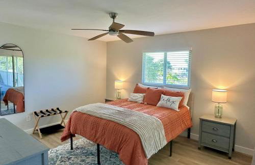 Tranquil Lakeview Home w Porch Bokeelia Retreat - Foto 8