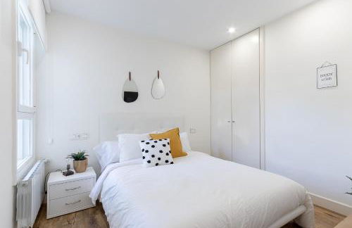 FIRST LINE SEA VIEWS - Club & Pool & Parking by ALOHA Bilbao - Photo 5