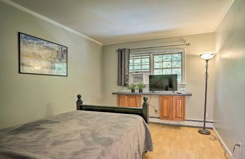 Charming Saylorsburg Retreat with Game Room and Patio! - Foto 26