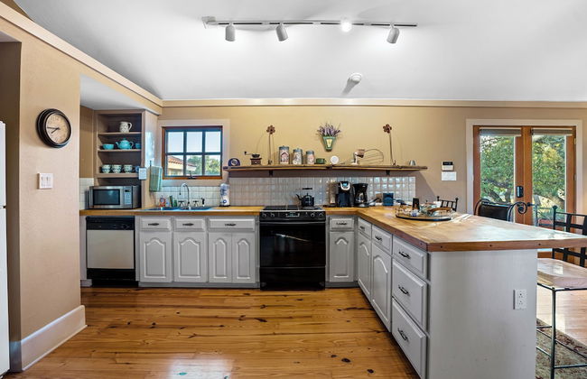 7br Home w/ Pool - Perfect for Family Reunions - Foto 13