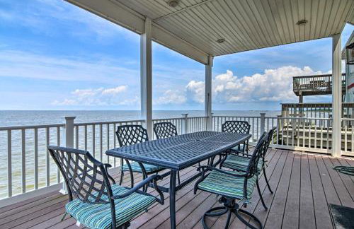 Waterfront Sanctuary w/ Panoramic Bay Views! - Foto 25