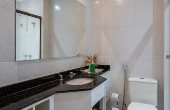 Apto com Piscina em Camboinhas - Perto da Praia - Foto 18