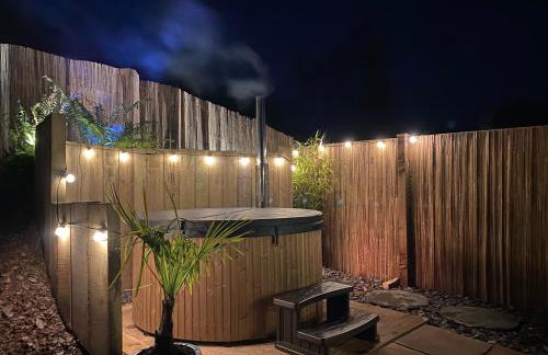 The Barn at Burfords with wood fired hot tub - Foto 1