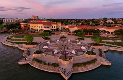 Rockwall Getaway for 6 - Photo 15