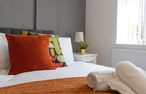 Heartland House, 7 Spacious Bedrooms Sleeps 4 plus, near NEC, JLR,BHX - Foto 21