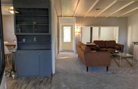 Modern Farm Home WT Large Parking, Front Porch - Foto 8