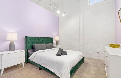 KING First Floor Sleep8 4Beds 2BA Swepson Escape - Foto 28