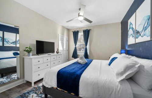 Cozy King Bed Suite with Free Parking - Foto 16