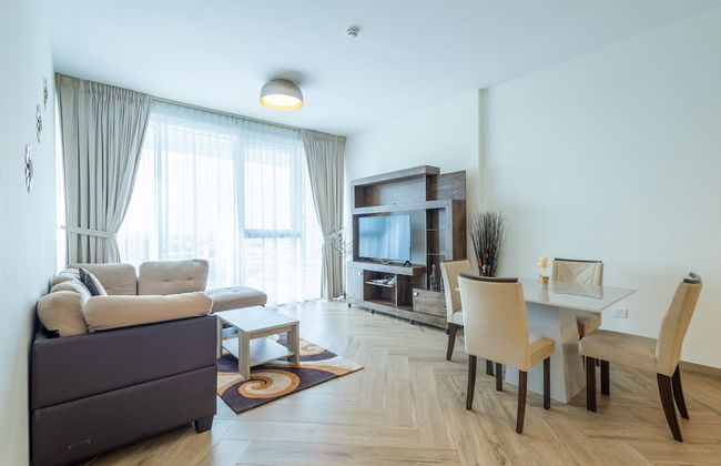 SuperHost - Chic Modern 1BR Apt Retreat with City View - Photo 13