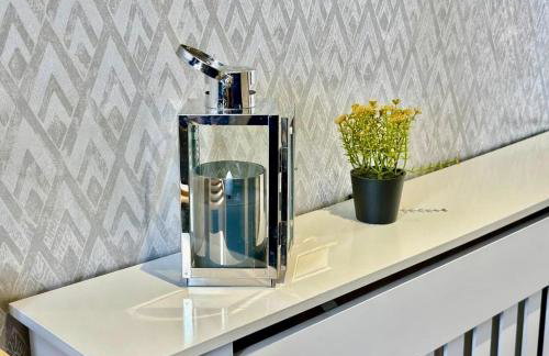 Elysian Escape, modern 5 bedroom house - Photo 75