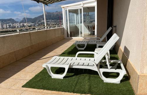 Ático dúplex 3 dormitorios con acceso directo al paseo marítimo de playa La Fossa - Foto 17