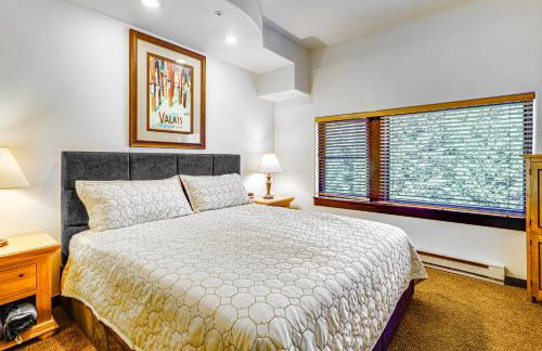 Ski-InandSki-Out Solitude Condo with Rooftop Hot Tub! - Foto 13