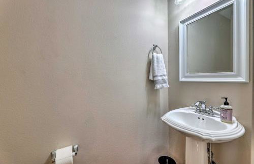 Charming Springdale Townhome about 5 Mi to Dtwn! - Foto 12