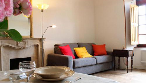 Studio médiéval au cœur du village, proche commerces - FR-1-489-605 - Foto 2