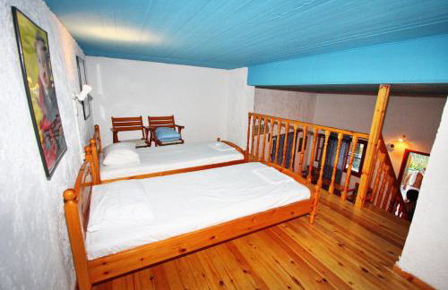 Foinikas Rooms - Photo 9