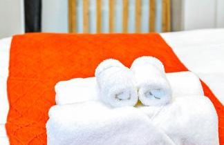 Spacious 9BR Home with Parking and Near DTLA - Foto 23