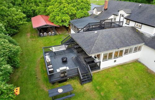 Whitewater The Genoa on Oneida Lake Sleeps 8 - Photo 35