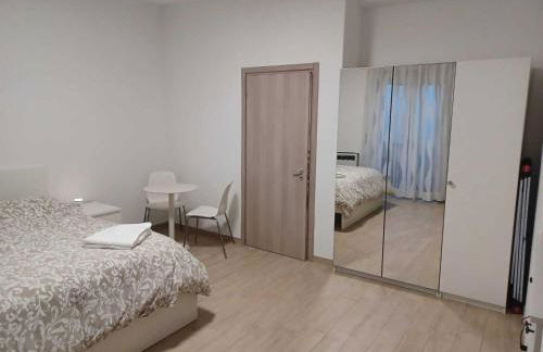 CHECK-INGANNI, sopra la metropolitana fianco CDI - Foto 18