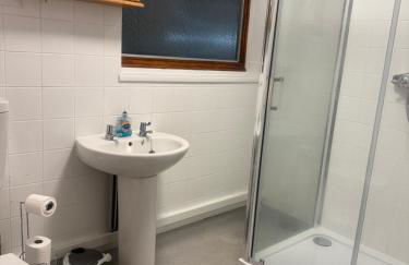 Andover Bungalow - Photo 32